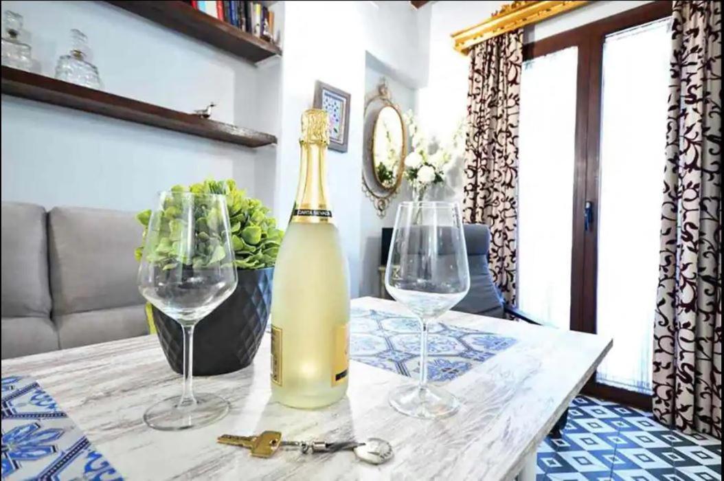 Typical Sevillan 2 Bedroom Unit Ngoại thất bức ảnh